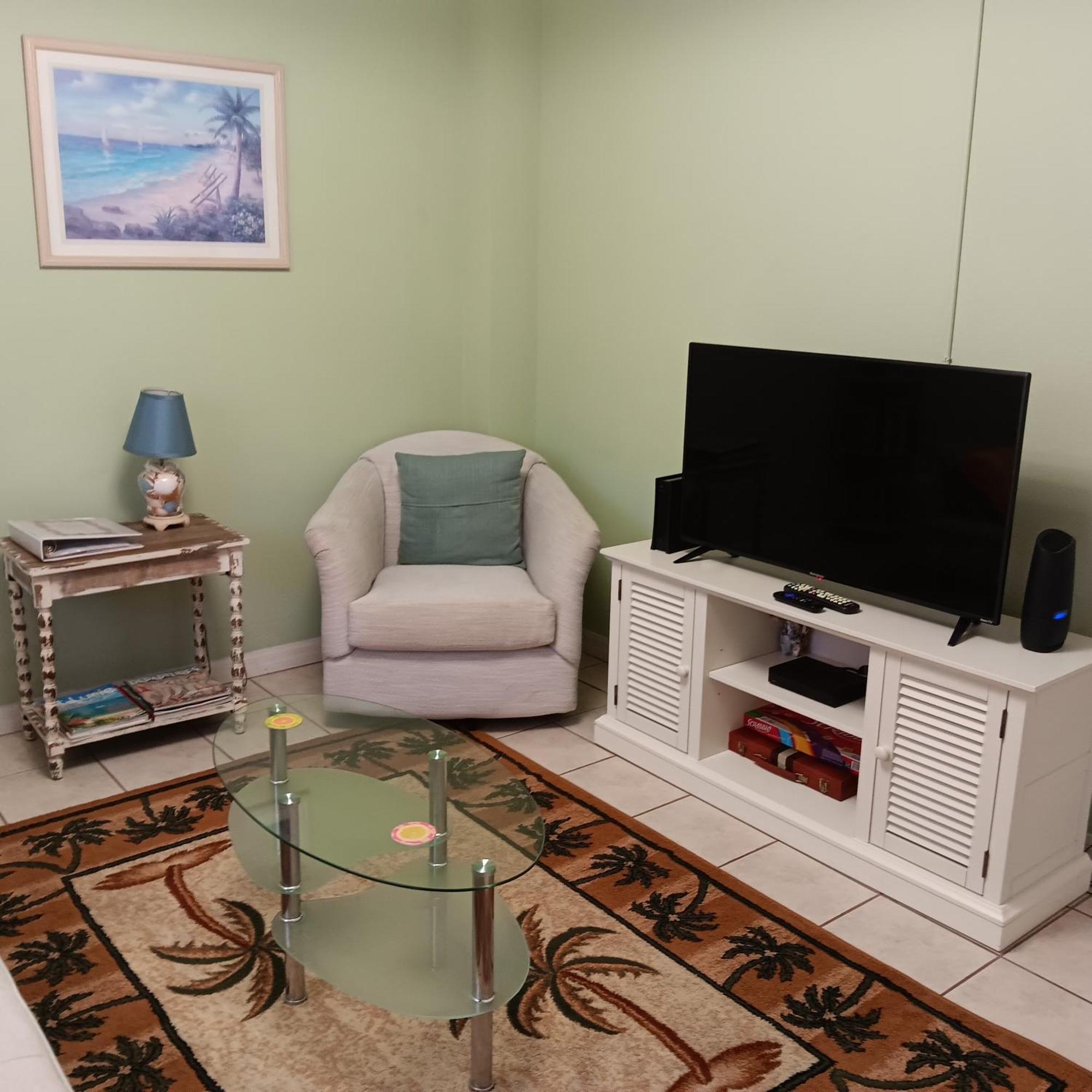 Cozy Beach Getaway Lägenhet Cape Canaveral Exteriör bild